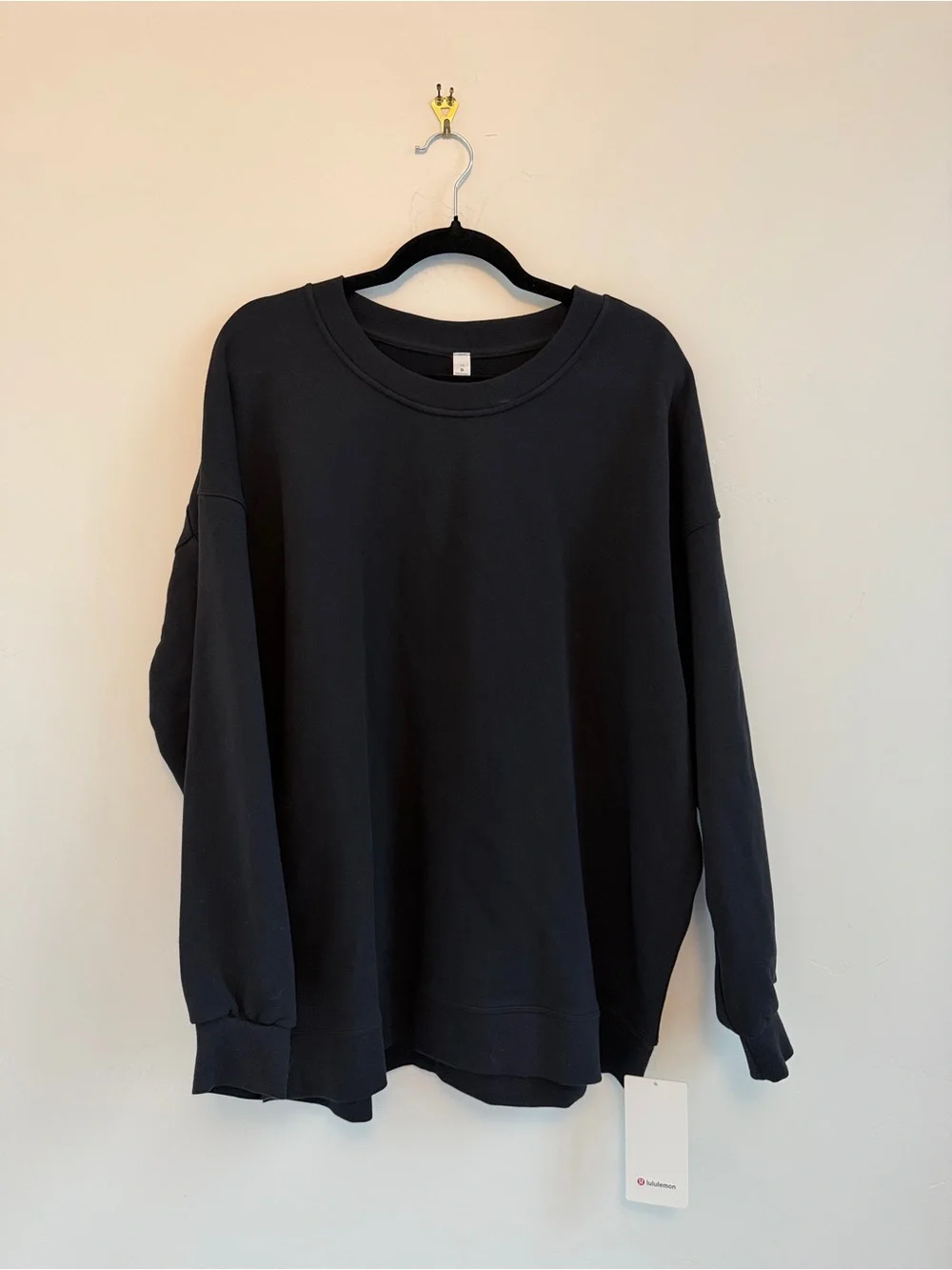 Brand new Lululemon perfectly oversized crew